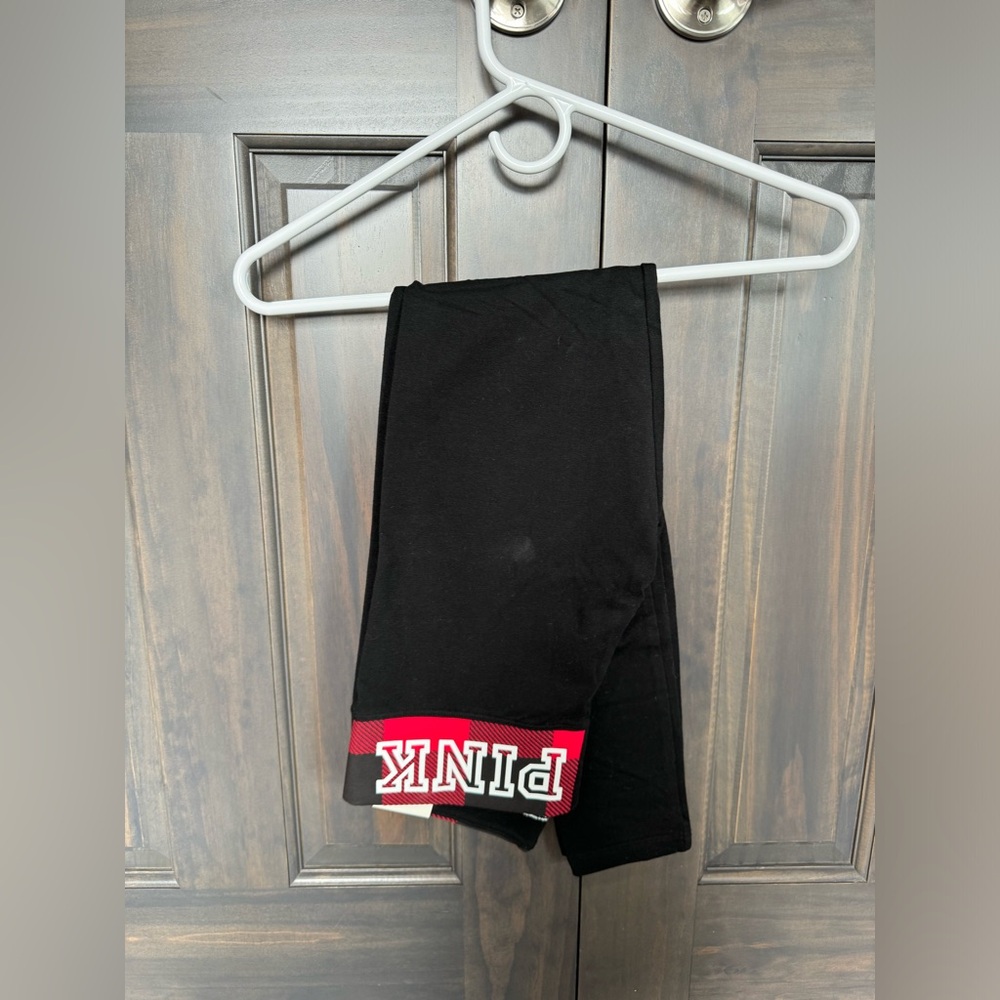BNWT PINK vs leggings